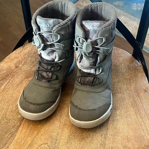 Kids Merrell winter boots